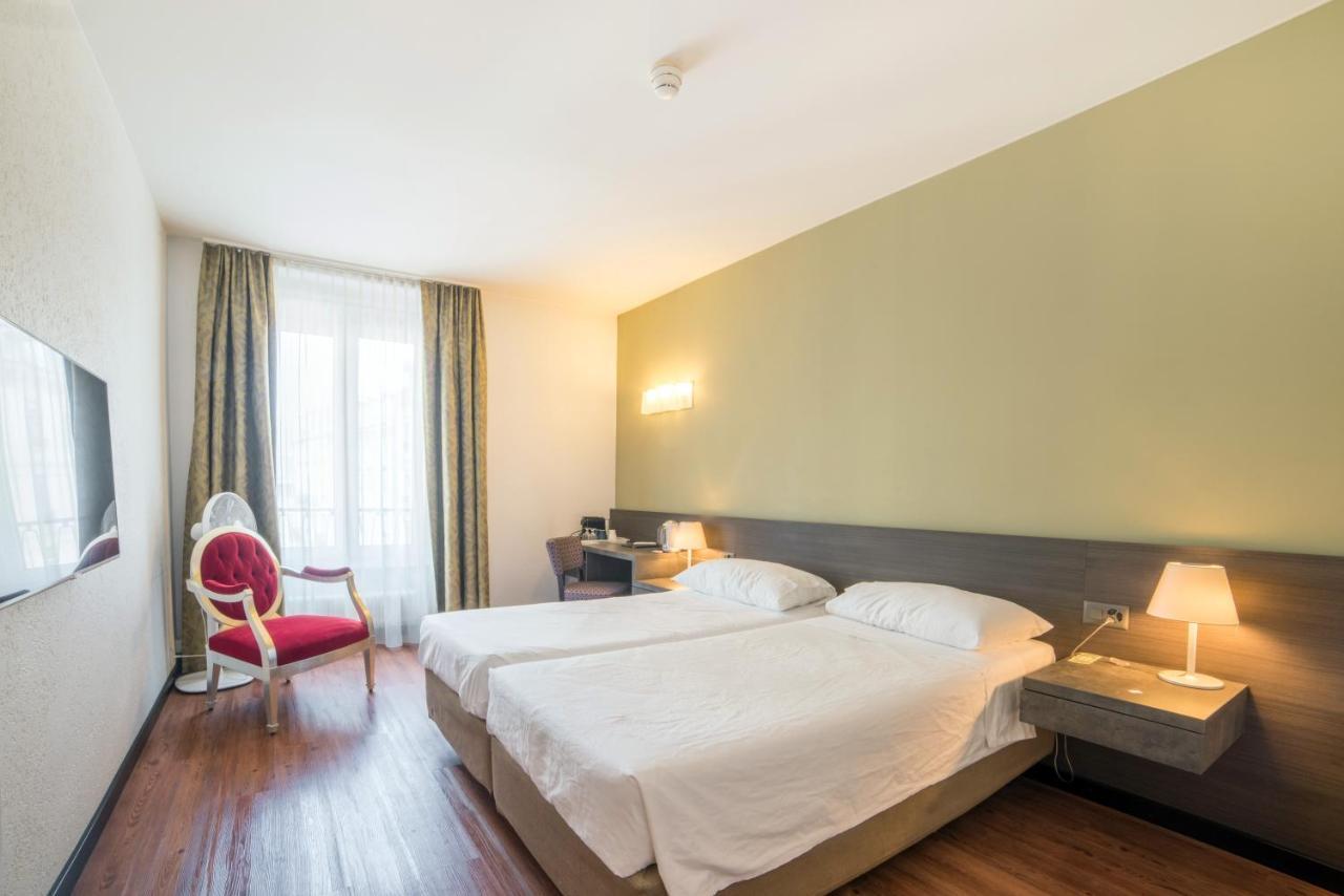 Hotel Montana Geneve Rum bild