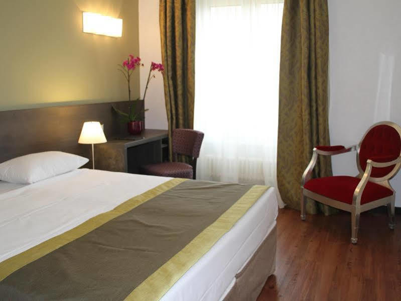 Hotel Montana Geneve Exteriör bild